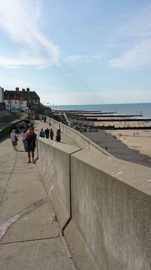 Bed and Breakfast The Two Lifeboats Sheringham Exterior foto