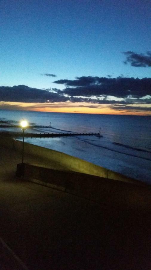 Bed and Breakfast The Two Lifeboats Sheringham Exterior foto